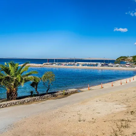 Bella Sofia 80 M From The Sea *