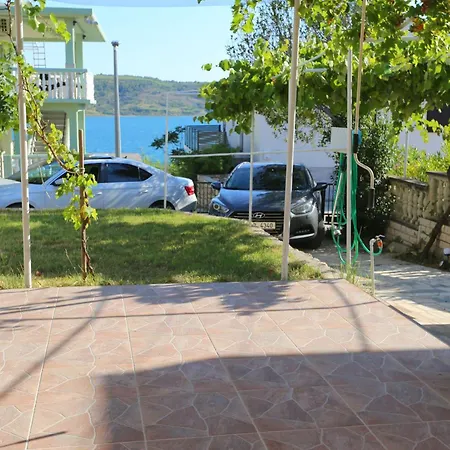 Nyaraló Bella Sofia 80 M From The Sea Rtina