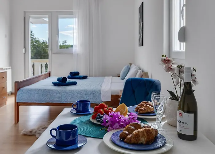 Bella Sofia 80 M From The Sea * Rtina